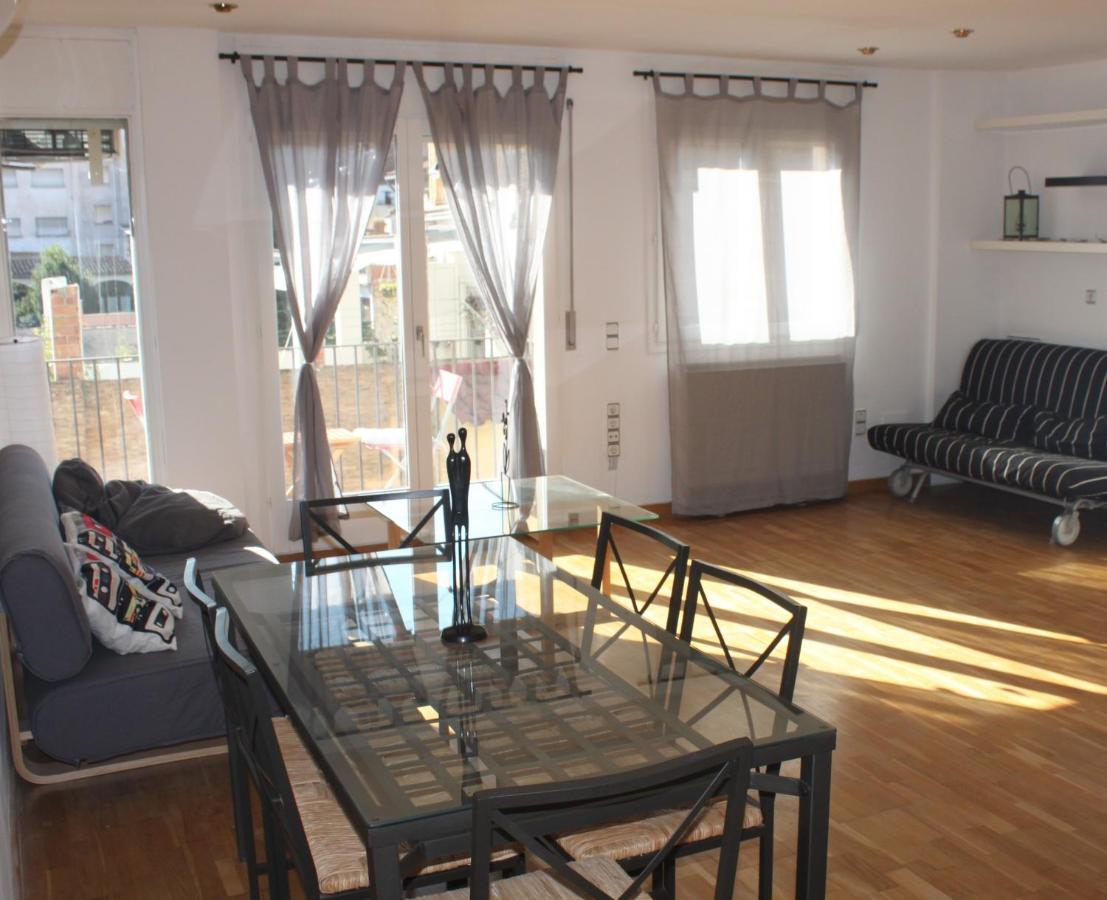 Sentir Vic Apartment Luaran gambar